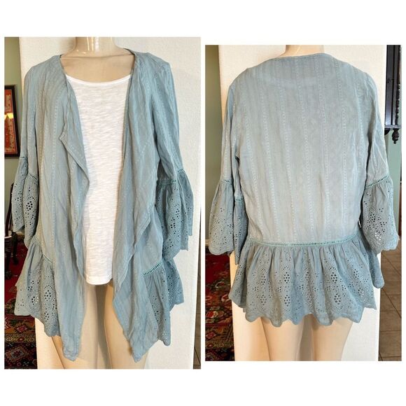 4 Piece Women’s Clothing Bundle | D&Co, Vince Camuto, Suzanne Betro, Casual Chic - Picture 9 of 12